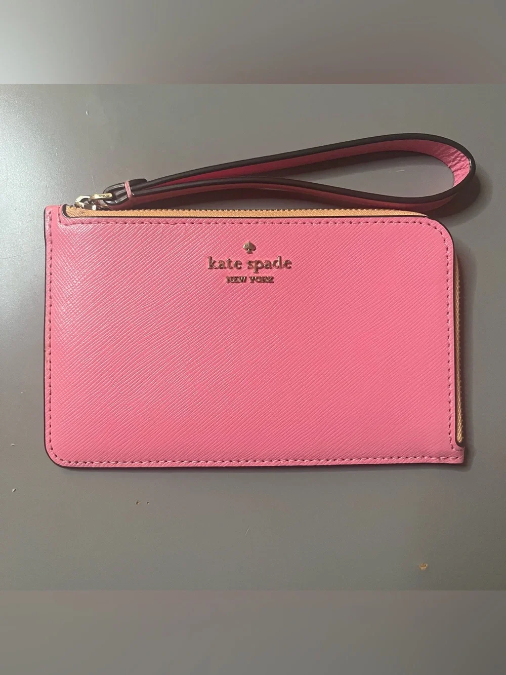Kate Spade New York Saffiano Leather Zip Wristlet Two-Tone Coral & Orange EUC